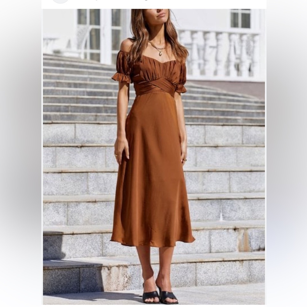 NWT Saints + Secrets Dress - Picture 14 of 14